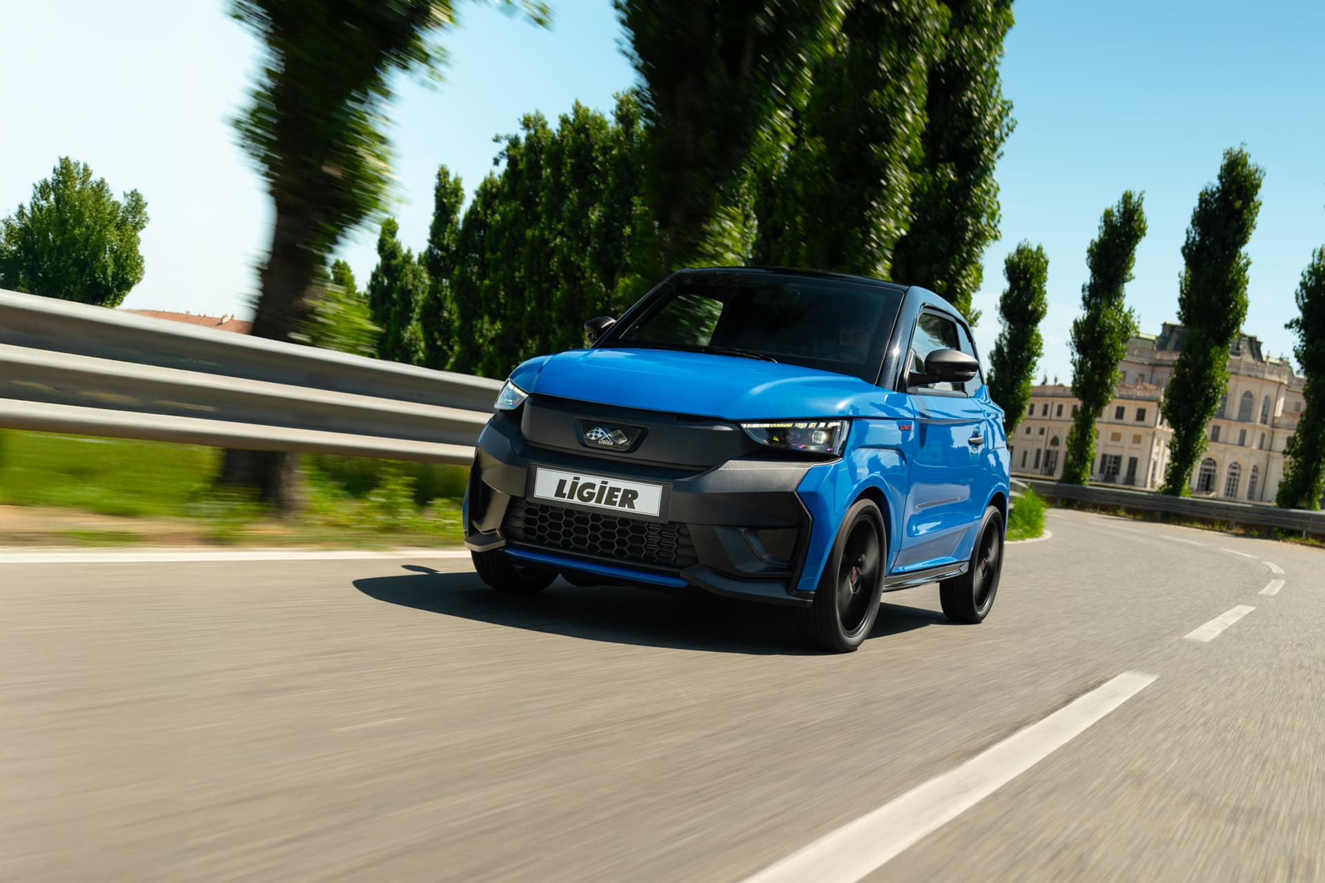 202506_Ligier Europe_Summer_JS50 Ultimate Blue Reef_Social Photo_029 (Horizontal)